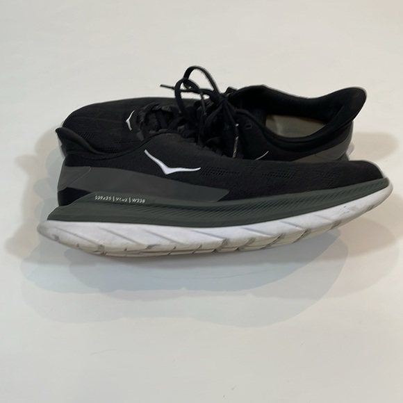 Hoka One One Mach ProFly Men’s Running Sneaker Size 10.5 Black White - Picture 9 of 12